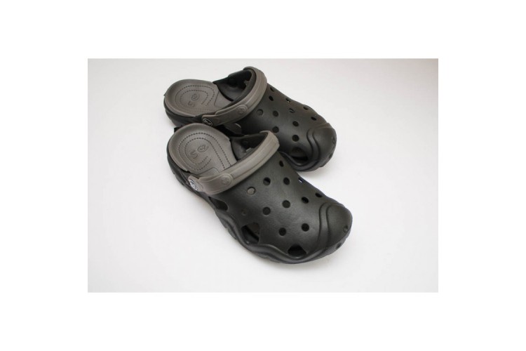 Подростковые шлепанцы Crocs-02 черно-серые